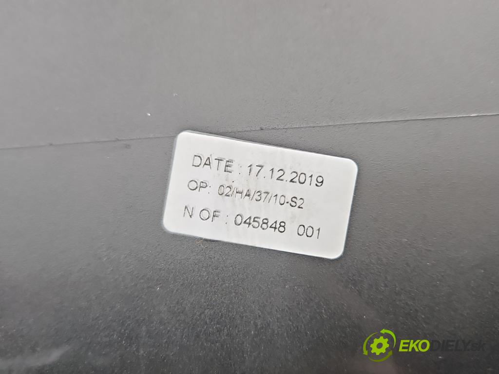 Peugeot 3008 II 2016-2023 1.6 T 300 HP automatic 221 kW 1598 cm3 5- prístrojovka/ budíky 5550035208 (Prístrojová doska)