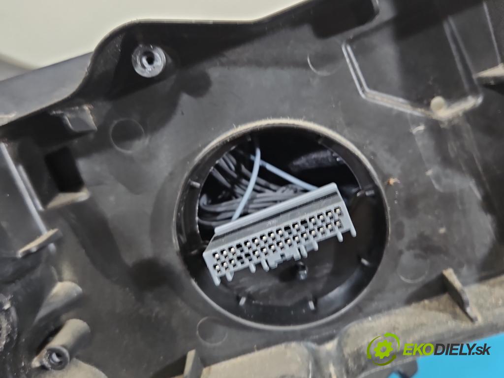 Peugeot 3008 II 2016-2023 1.6 T 300 hp automatic 221 kW 1598 cm3 5- světlo levý 9837759780 (Klika dveří ostatní)