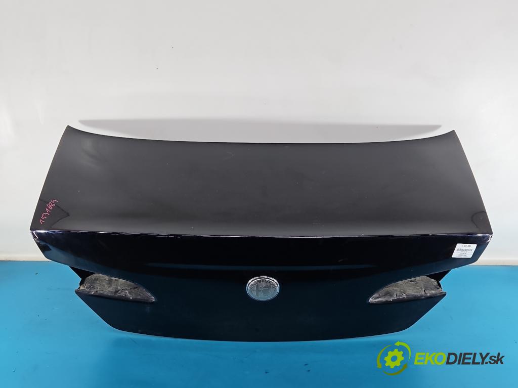 Alfa romeo 159 1.9 JTS 160 hp manual 118 kW 1859 cm3 4- zadní kufrové dveře  (Zadní kapota (kufr))