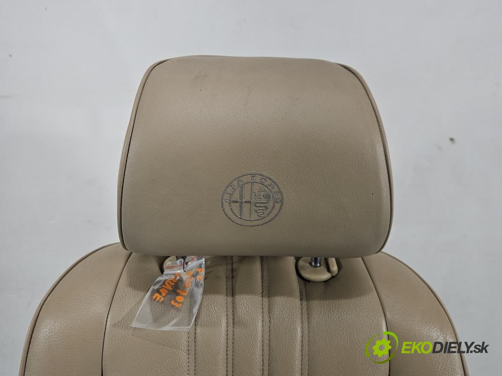 Alfa romeo 159 1.9 JTS 160 hp manual 118 kW 1859 cm3 4- sedačke: komplet