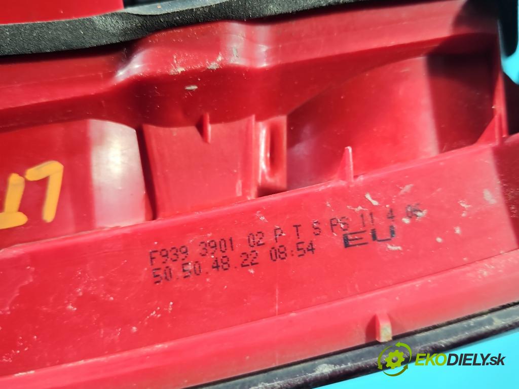 Alfa romeo 159 1.9 JTS 160 HP manual 118 kW 1859 cm3 4- svetlo / reflektor zadné ľavé 939390102 (Kľučka dverí ostatné)