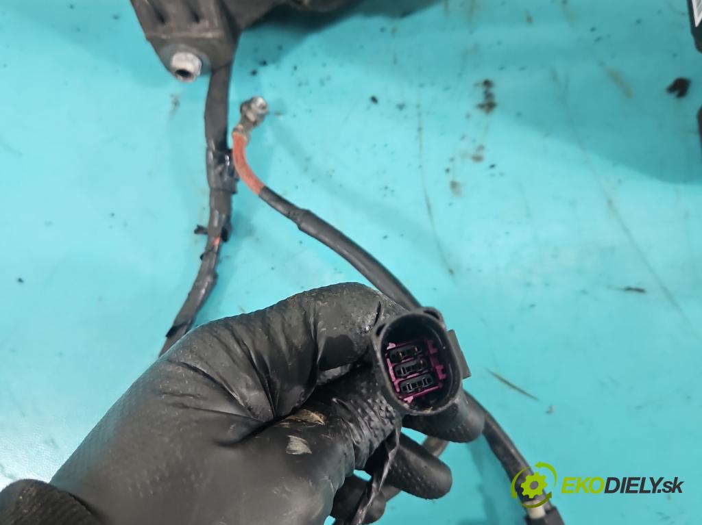 Seat Altea 1.9 tdi (BXE) 105 hp manual 77 kW 1896 cm3 5- řízení volant 1K1423051CN