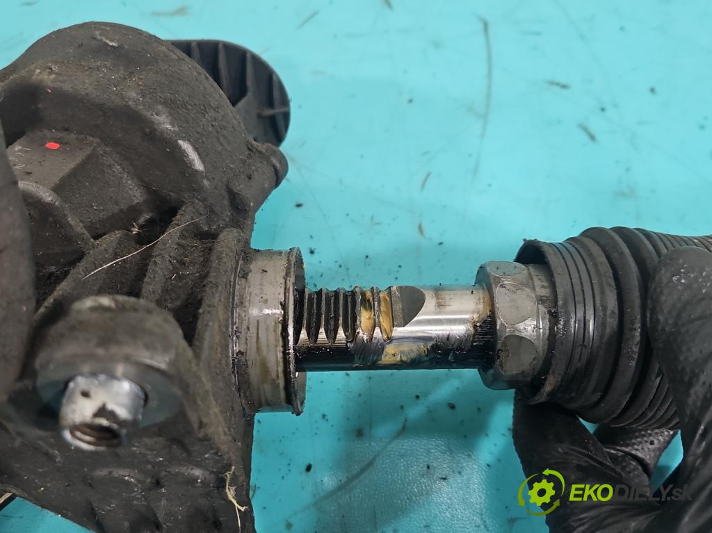 Seat Altea 1.9 tdi (BXE) 105 hp manual 77 kW 1896 cm3 5- řízení volant 1K1423051CN