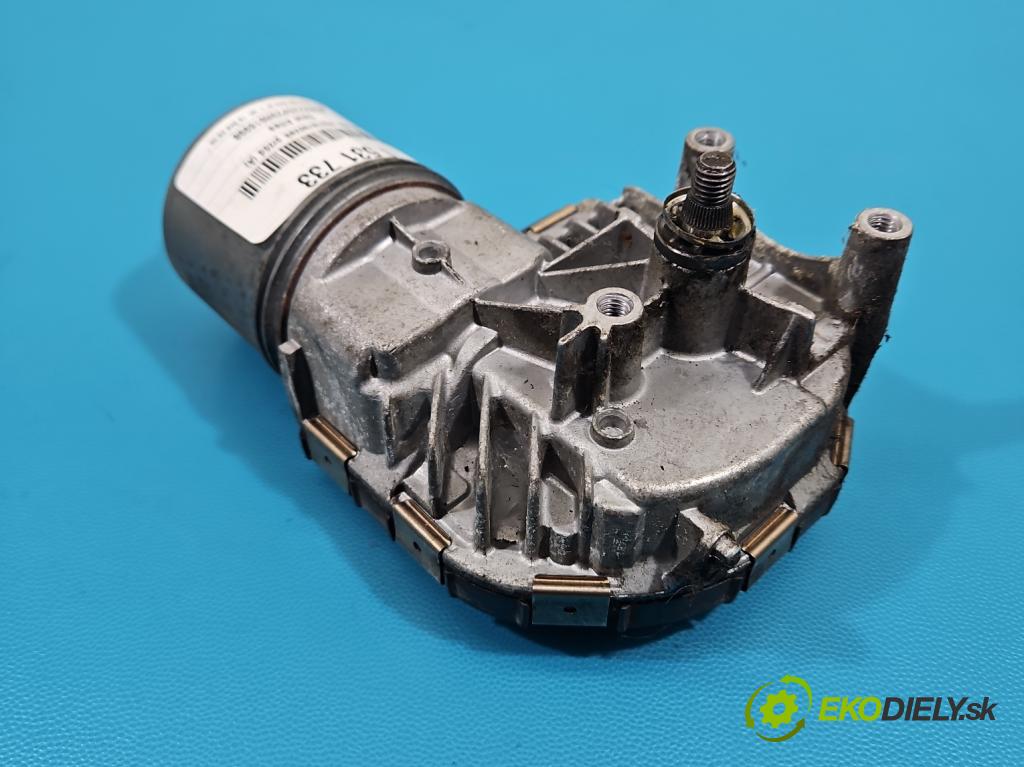 Seat Altea 1.9 tdi (BXE) 105 HP manual 77 kW 1896 cm3 5- motor stieračov predné 5P0955120B
