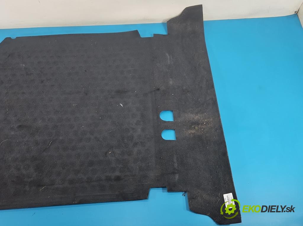 Seat Altea 1.9 tdi (BXE) 105 HP manual 77 kW 1896 cm3 5- koberec do auta kufra: 05P8863463D