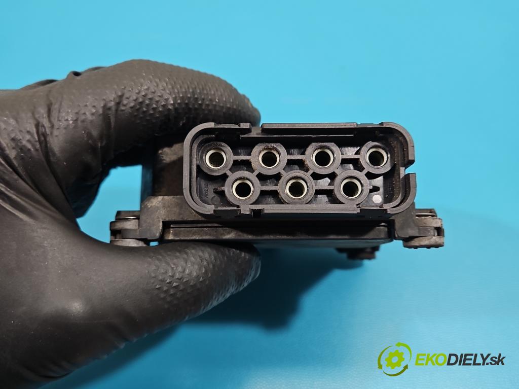 Seat Altea 1.9 tdi (BXE) 105 HP manual 77 kW 1896 cm3 5- ventil magnetické: 6Q0906625E (Ventil ostatné)