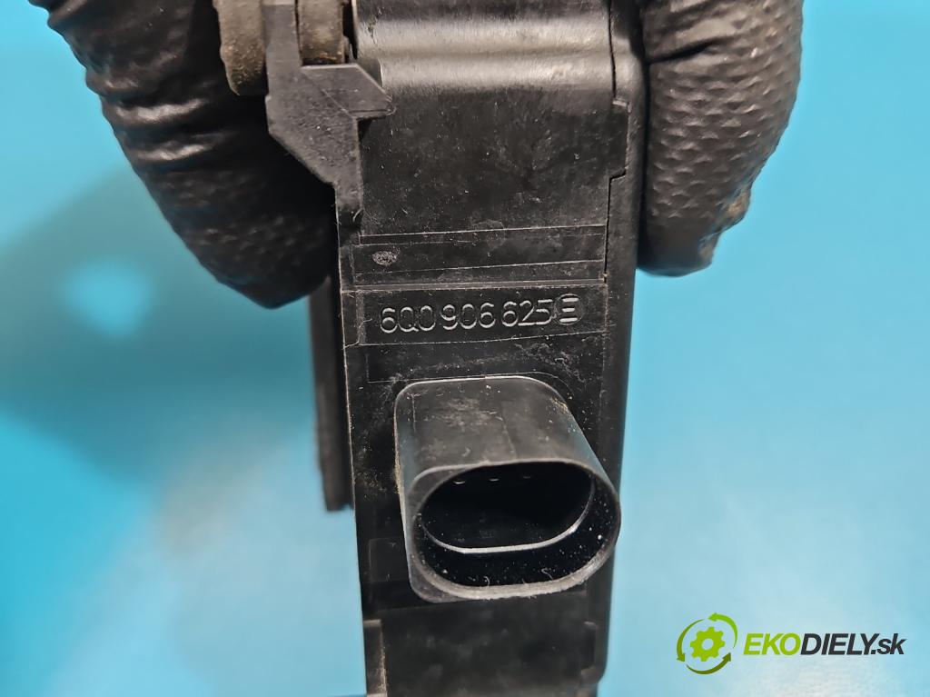 Seat Altea 1.9 tdi (BXE) 105 HP manual 77 kW 1896 cm3 5- ventil magnetické: 6Q0906625E (Ventil ostatné)