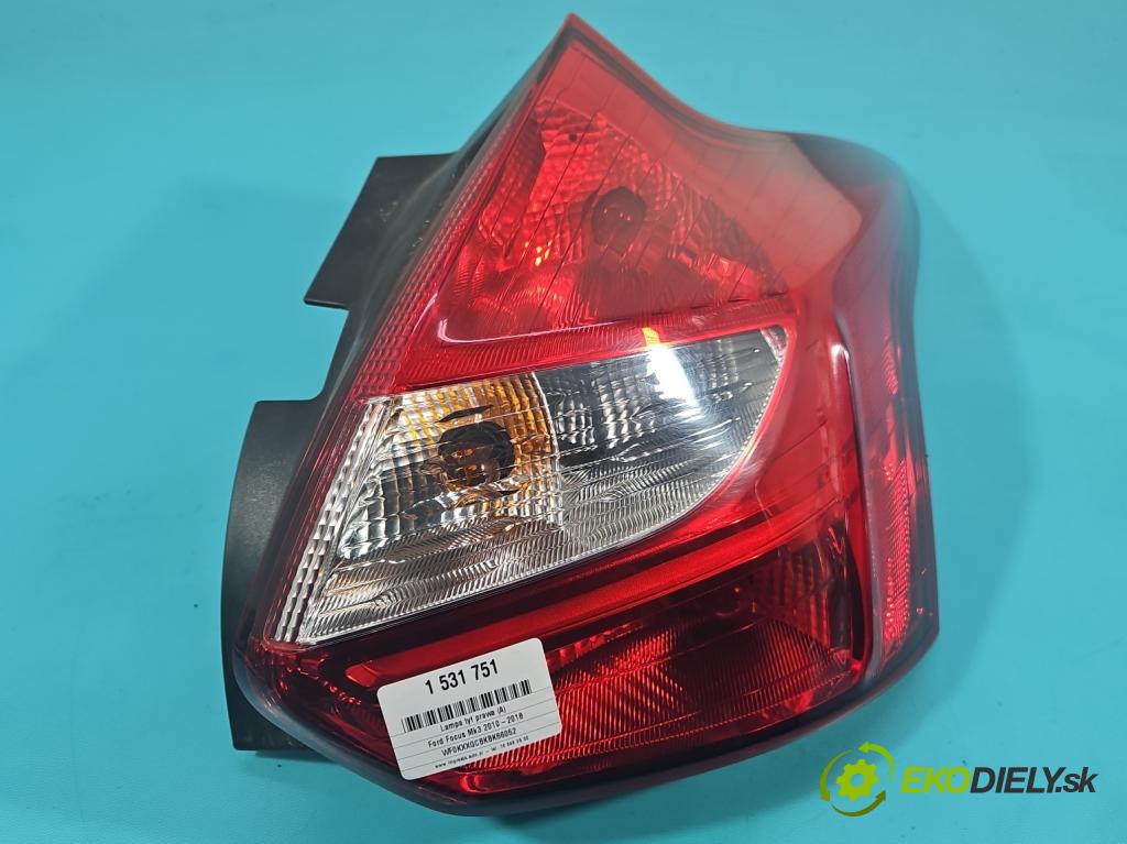 Ford Focus Mk3 2010-2018 1.6 16v 105 HP manual 77 kW 1596 cm3 5- svetlo / reflektor zadné pravé BM51-13404-AG (Kľučka dverí ostatné)