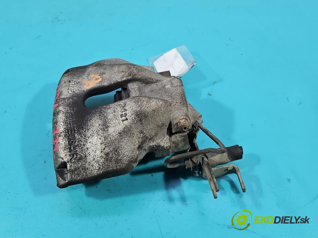Audi A4 B6 2000-2004 1.9 tdi 131 HP manual 96 kW 1896 cm3 5- brzdič predné pravý  (Kľučka dverí ostatné)