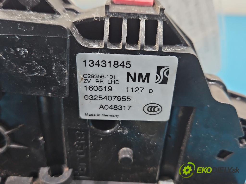 Opel Corsa E 2014-2019 1.4 16V 90 HP manual 66 kW 1398 cm3 5- zámok zadné pravý 13431845