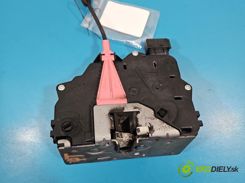 Opel Corsa E 2014-2019 1.4 16V 90 HP manual 66 kW 1398 cm3 5- zámok zadné pravý 13431845