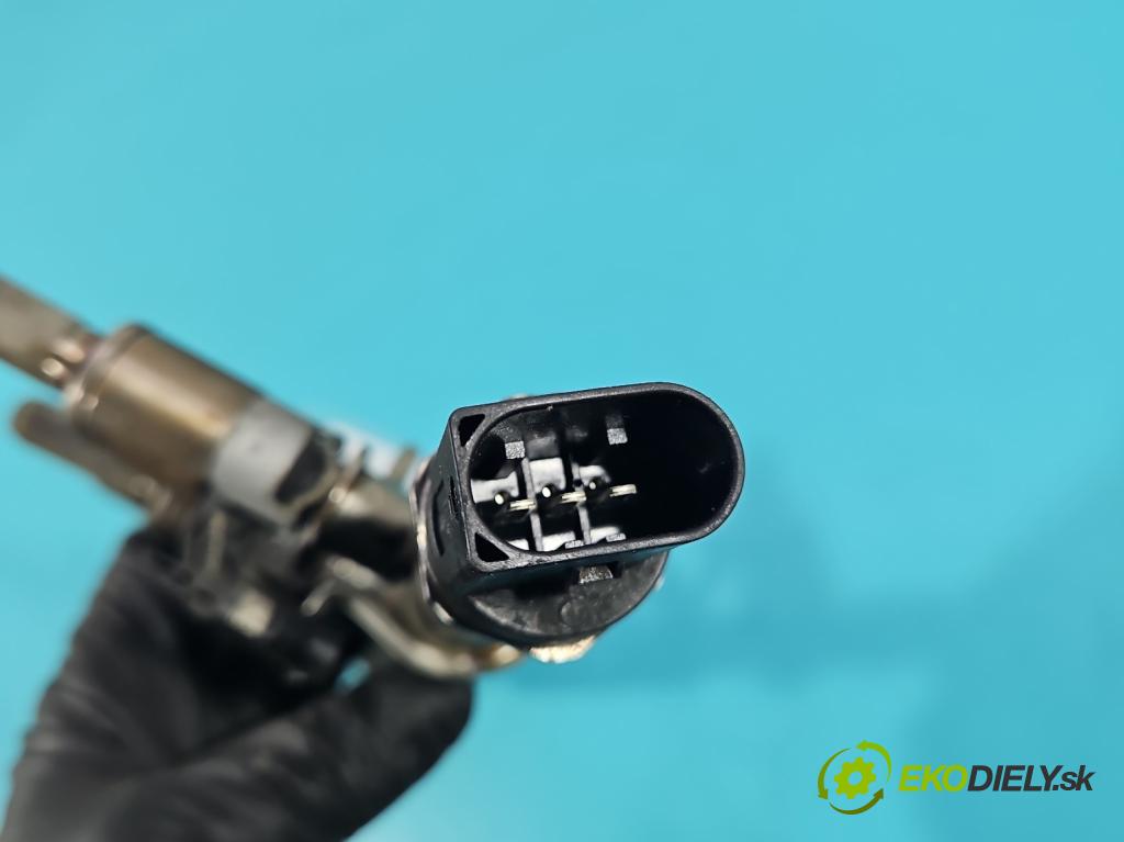 Vw Passat B8 2014 - 1.4 tsi 125 HP manual 92 kW 1395 cm3 4- vstrek 0261500477 (Vstrekovač paliva)