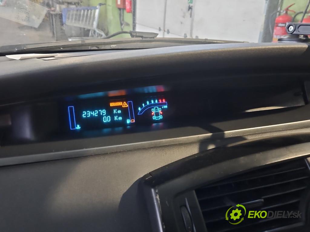 Renault Scenic II 2003-2009 1.9 dci 120 HP manual 88 kW 1870 cm3 5- prístrojovka/ budíky P8200461294H (Prístrojová doska)