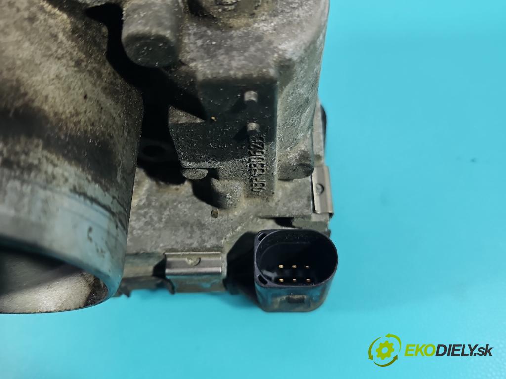 Vw Passat B8 2014 - 1.4 tsi 125 HP manual 92 kW 1395 cm3 4- klapka 03F133062B (Škrtiaca klapka)