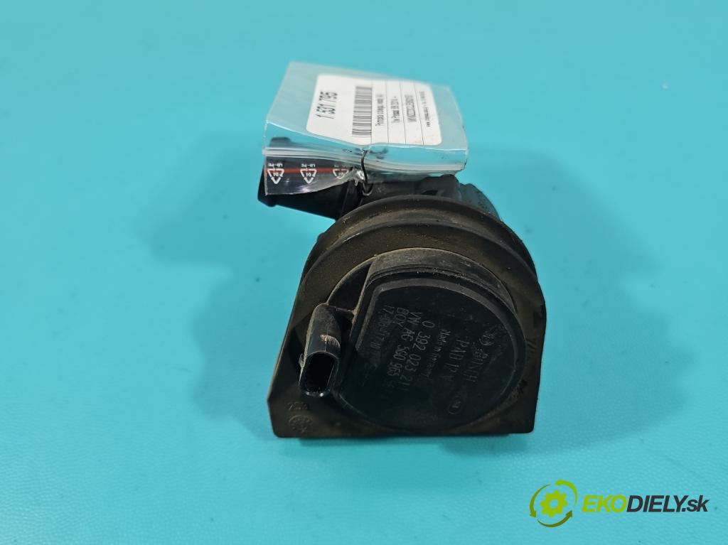 Vw Passat B8 2014 - 1.4 tsi 125 hp manual 92 kW 1395 cm3 4- čerpadlo oběh: vody 5G0965567A