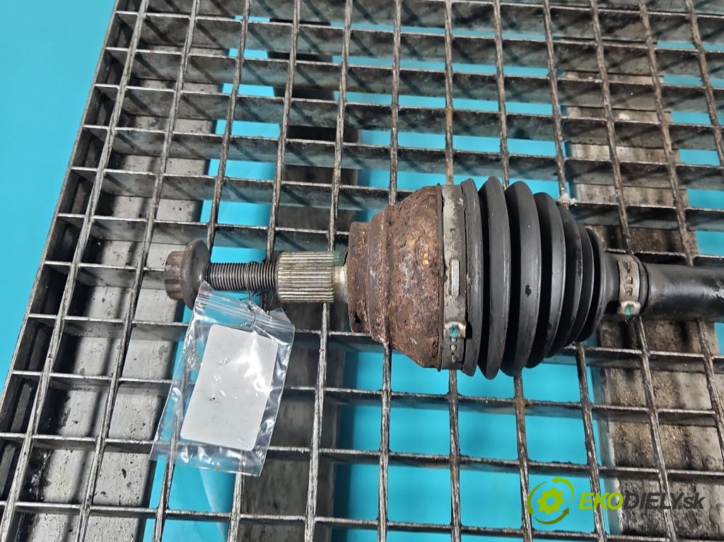 Vw Passat B8 2014 - 1.4 tsi 125 HP manual 92 kW 1395 cm3 4- poloos predné ľavé 3Q0407271AQ