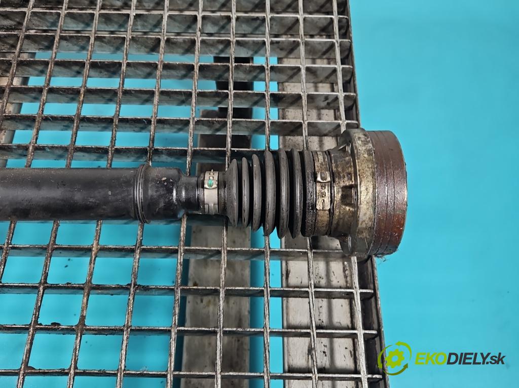 Vw Passat B8 2014 - 1.4 tsi 125 HP manual 92 kW 1395 cm3 4- poloos predné pravé 3Q0407272BN