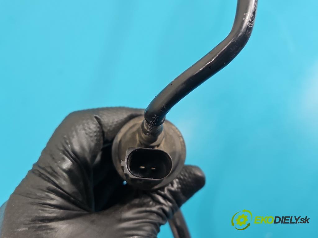 Vw Passat B8 2014 - 1.4 tsi 125 HP manual 92 kW 1395 cm3 4- Trubka: 04E133514C