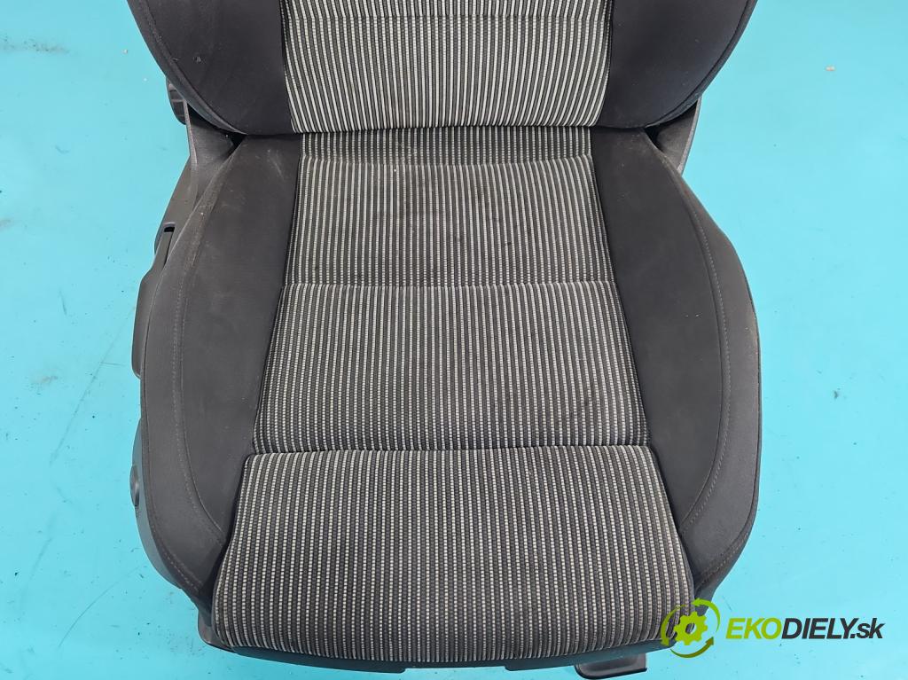 Audi A4 B8 2007-2015 2.0 TDI (CAGA) 143 HP manual 105 kW 1968 cm3 5- Sedačka pravý (Sedadlo)