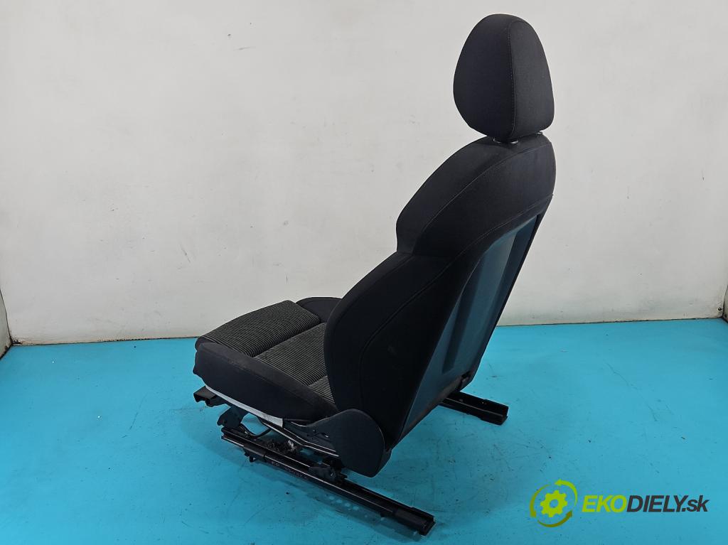 Audi A4 B8 2007-2015 2.0 TDI (CAGA) 143 HP manual 105 kW 1968 cm3 5- Sedačka pravý (Sedadlo)