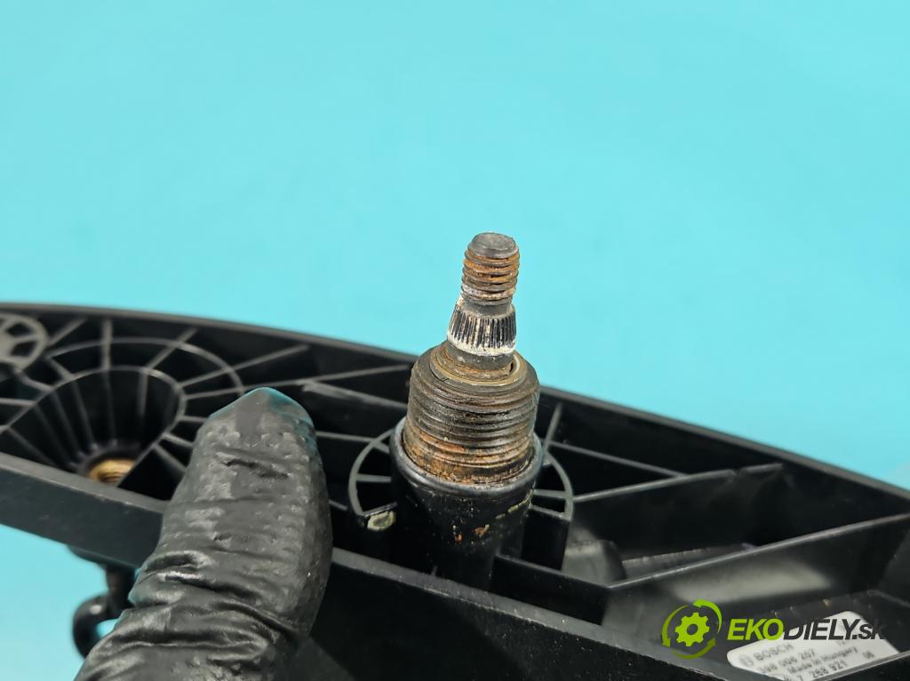 Bmw 3 F30 2011-2018 2.0d 184hp manual 135 kW 1995 cm3 5- mechanizmus stieračov 7268921