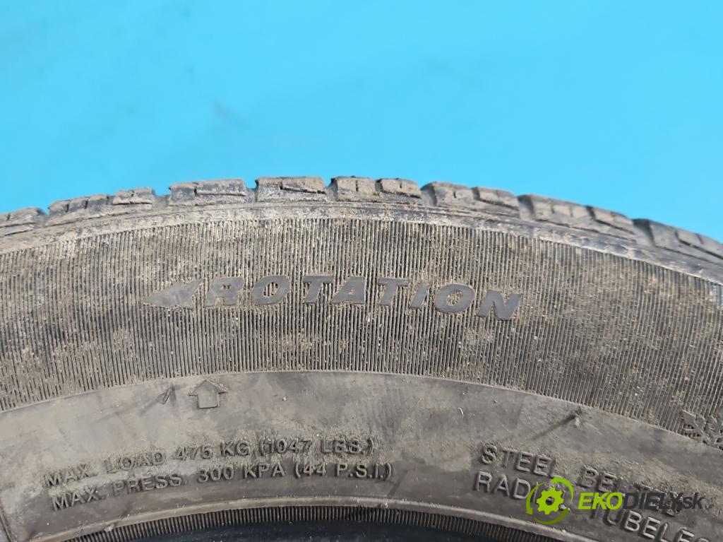 Skoda Felicia 1.3 mpi 54 HP manual 40 kW 1289 cm3 5- pneumatika zimné pár