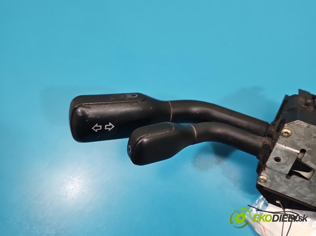 Audi A4 B5 1994-2001 1.9 tdi 110 HP manual 81 kW 1896 cm3 5- prepínač komplex: 4D0953513 (Prepínacie páčky pod volantom)