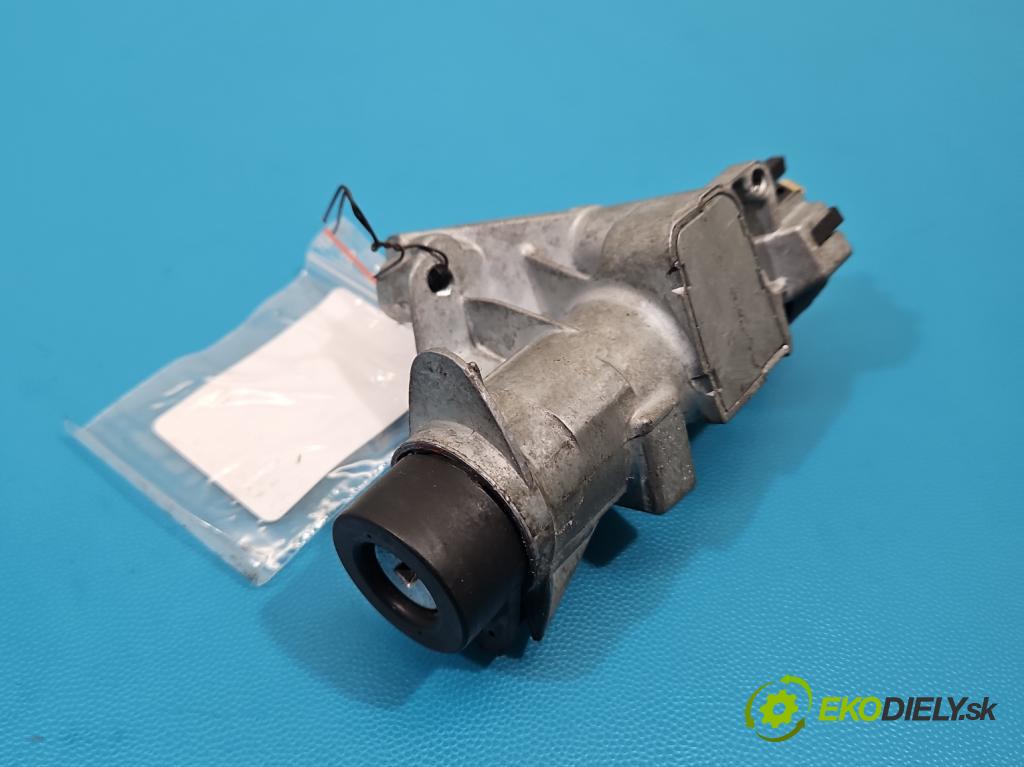 Audi A4 B5 1994-2001 1.9 tdi 110 HP manual 81 kW 1896 cm3 5- Spínačka 4D0905851E (Spínacia skrinka)