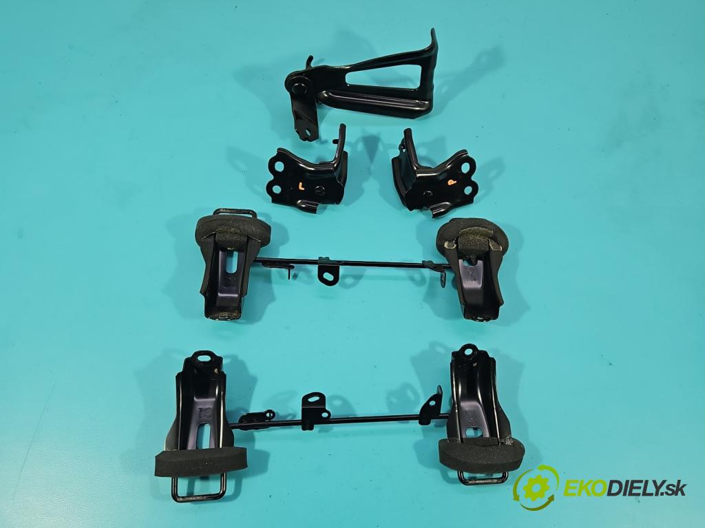 Toyota Rav4 V 2018- 2.5 hybrid 178HP: automatic 131 kW 2487 cm3 5- Pohovka: zadné  (Sedadlo)