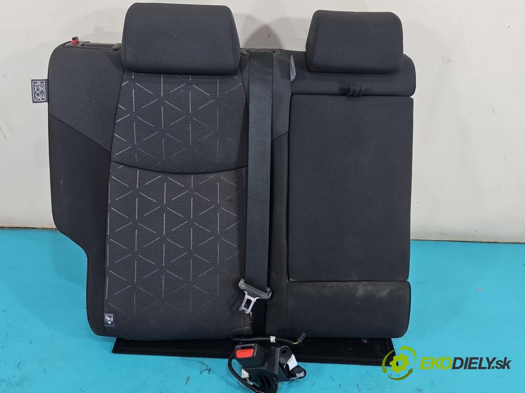 Toyota Rav4 V 2018- 2.5 hybrid 178HP: automatic 131 kW 2487 cm3 5- Pohovka: zadné  (Sedadlo)