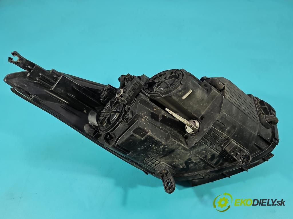 Hyundai I40 1.7 crdi 136hp manual 100 kW 1685 cm3 5- světlo levý  (Klika dveří ostatní)