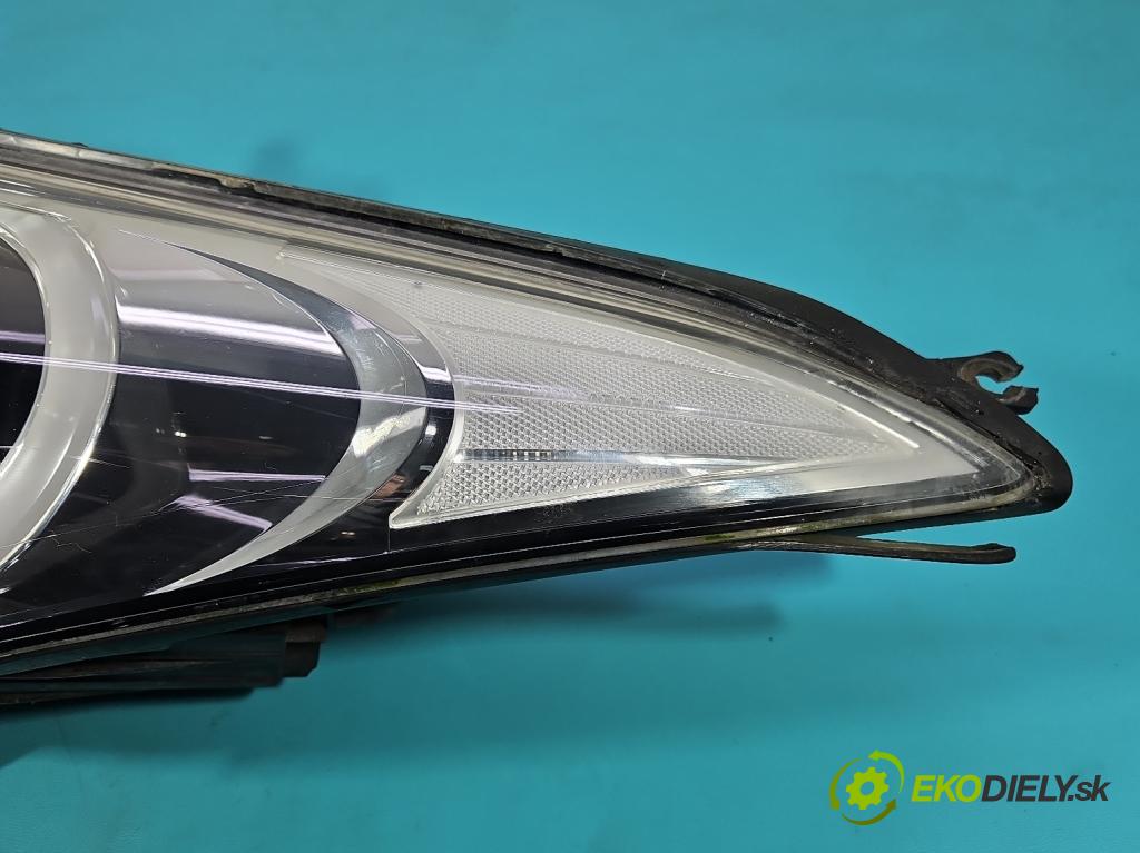 Hyundai I40 1.7 crdi 136hp manual 100 kW 1685 cm3 5- světlo levý  (Klika dveří ostatní)