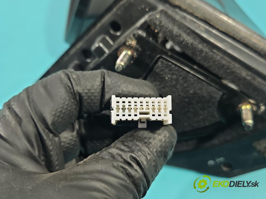 Hyundai I40 1.7 crdi 136hp manual 100 kW 1685 cm3 5- zpětné zrcátko pravé  (Klika dveří ostatní)