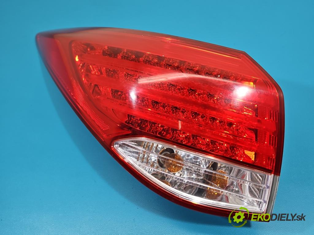 Hyundai I40 1.7 crdi 136 HP manual 100 kW 1685 cm3 5- svetlo / reflektor zadné ľavé 92401-3Z0 (Kľučka dverí ostatné)