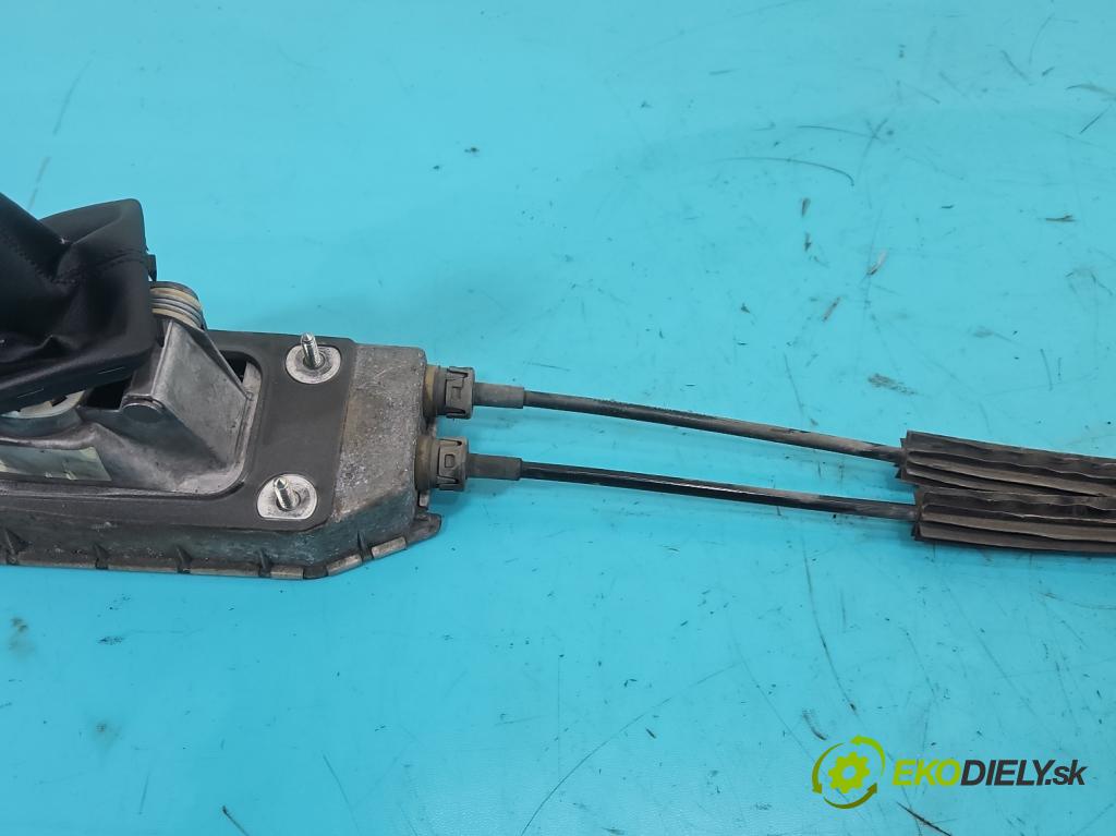 Skoda Fabia III 2014- 2021 1.4 TDI 105 HP manual 77 kW 1422 cm3 5- Páka: Změny: stupeň,rýchlosť 6Q0711611A (Rýchlostná páka (kulisa))