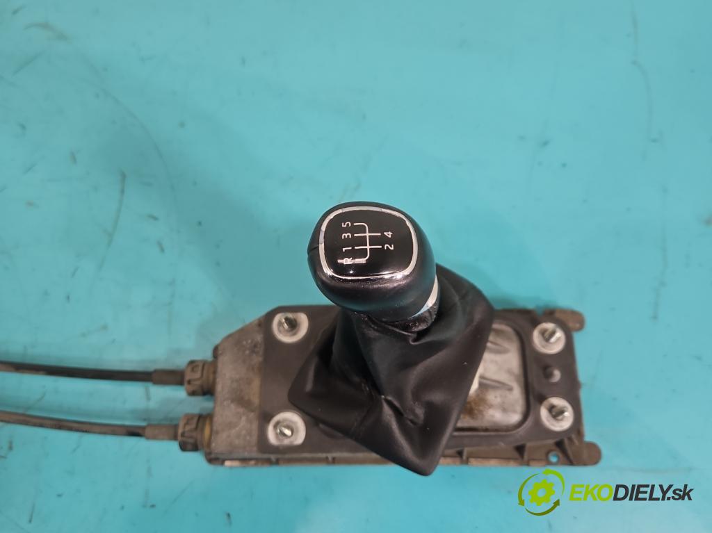 Skoda Fabia III 2014- 2021 1.4 TDI 105 HP manual 77 kW 1422 cm3 5- Páka: Změny: stupeň,rýchlosť 6Q0711611A (Rýchlostná páka (kulisa))