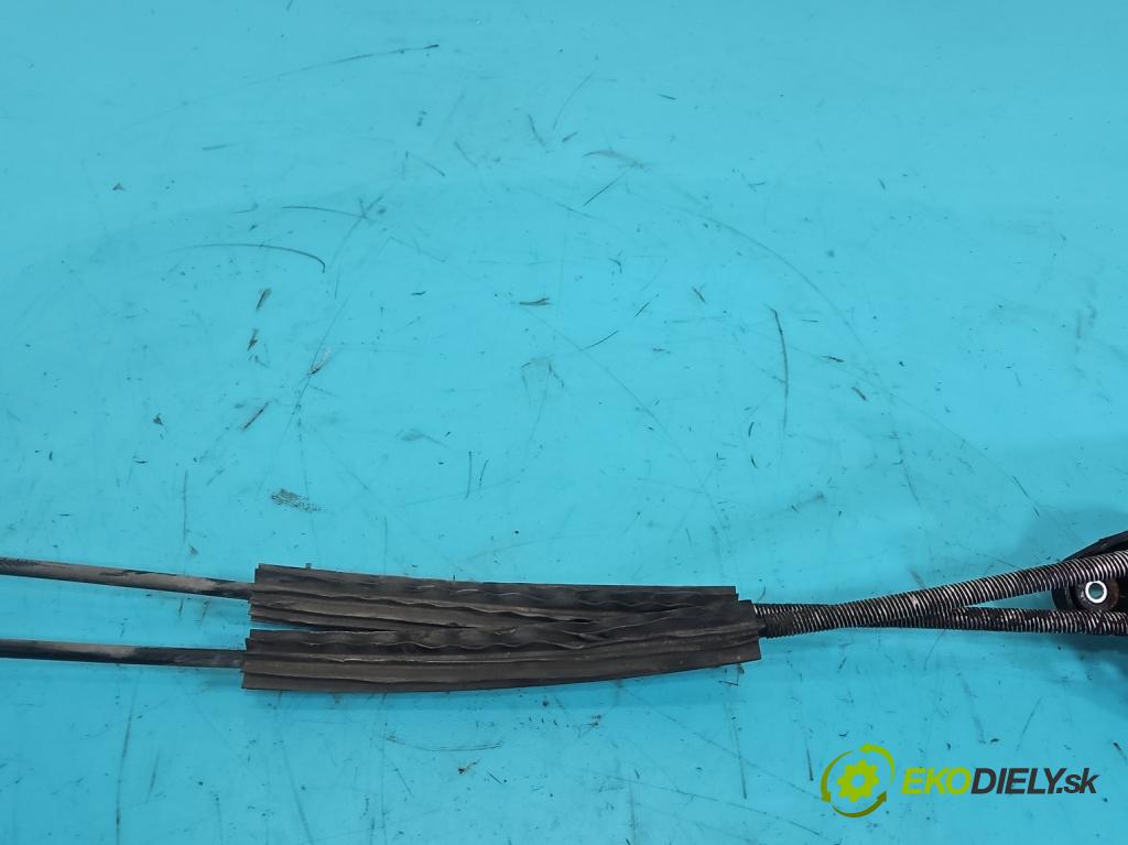 Skoda Fabia III 2014- 2021 1.4 TDI 105 HP manual 77 kW 1422 cm3 5- Páka: Změny: stupeň,rýchlosť 6Q0711611A (Rýchlostná páka (kulisa))