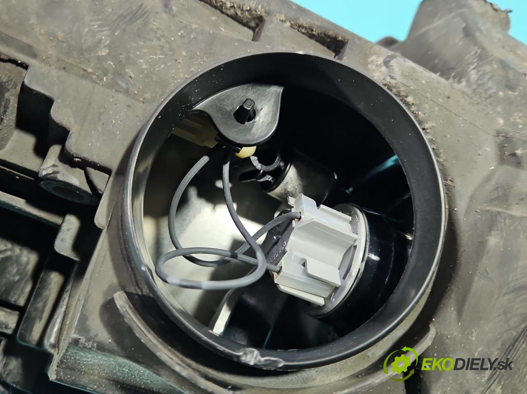 Skoda Fabia III 2014- 2021 1.4 TDI 105 HP manual 77 kW 1422 cm3 5- Reflektor: pravý 6V1941016 (Svetlo predné pravé)