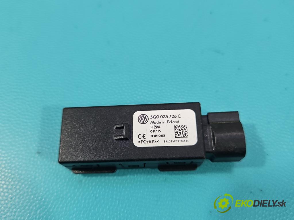 Skoda Fabia III 2014- 2021 1.4 TDI 105 hp manual 77 kW 1422 cm3 5- zásuvka USB 5Q0035726C
