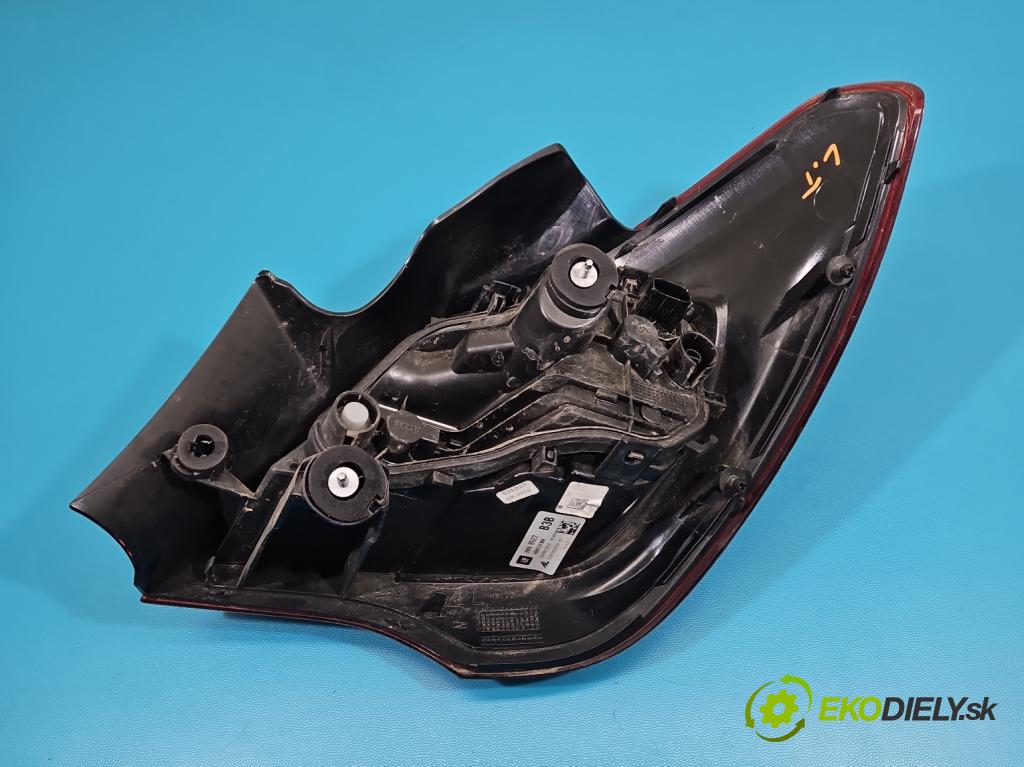 Opel Corsa E 2014-2019 1.4 16V 90 HP manual 66 kW 1398 cm3 5- svetlo / reflektor zadné ľavé 39068622 (Kľučka dverí ostatné)