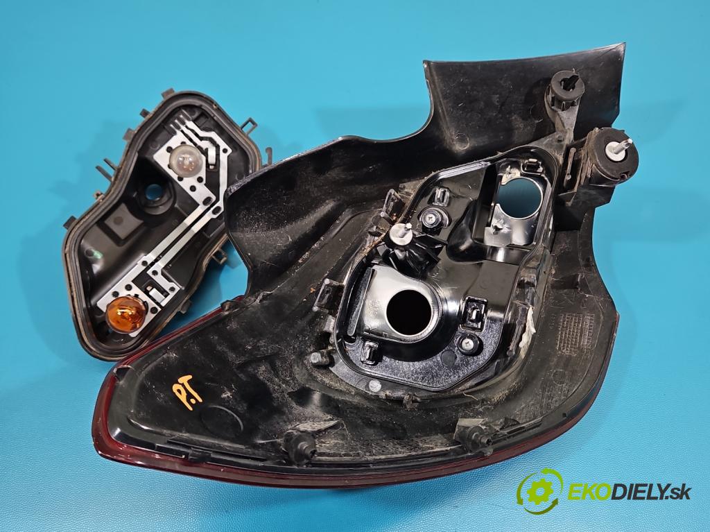 Opel Corsa E 2014-2019 1.4 16V 90 HP manual 66 kW 1398 cm3 5- svetlo / reflektor zadné pravé 39068623 (Kľučka dverí ostatné)