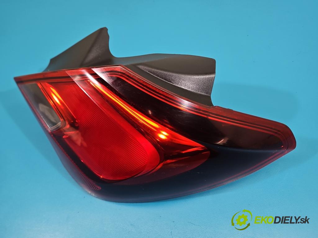 Opel Corsa E 2014-2019 1.4 16V 90 HP manual 66 kW 1398 cm3 5- svetlo / reflektor zadné pravé 39068623 (Kľučka dverí ostatné)