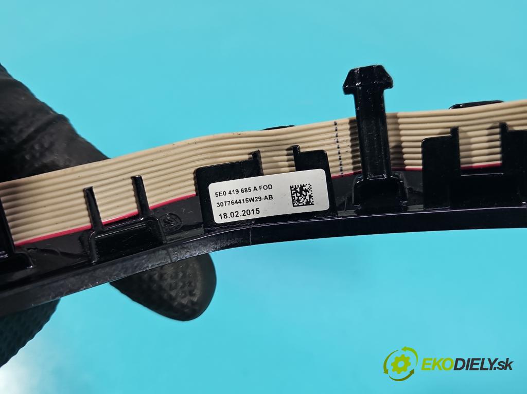 Skoda Fabia III 2014- 2021 1.4 TDI 105 HP manual 77 kW 1422 cm3 5- prepínač multifunkční: řízení: 5E0919719A (Prepínacie páčky pod volantom)