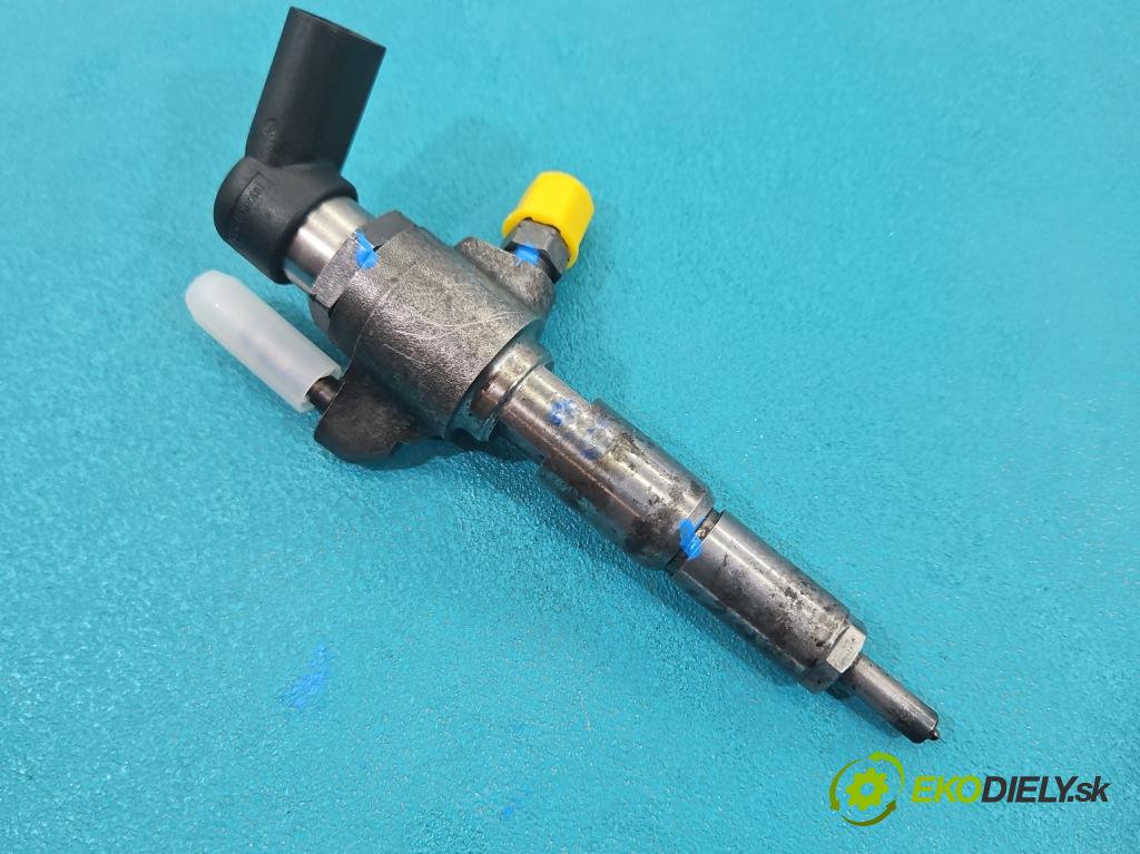 Volvo V40 II 2012-2019 1.6 D2 114 HP manual 84 kW 1560 cm3 5- vstrek 9802448680 (Vstrekovač paliva)