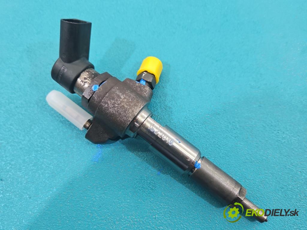 Volvo V40 II 2012-2019 1.6 D2 114 HP manual 84 kW 1560 cm3 5- vstrek 9802448680 (Vstrekovač paliva)