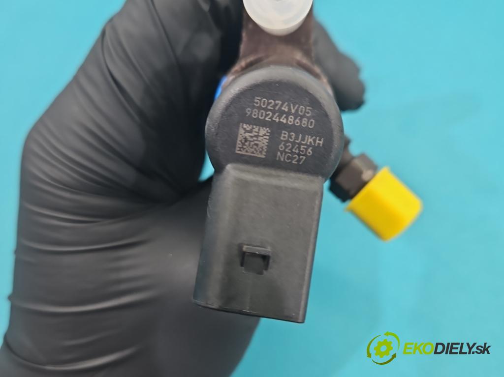 Volvo V40 II 2012-2019 1.6 D2 114 HP manual 84 kW 1560 cm3 5- vstrek 9802448680 (Vstrekovač paliva)