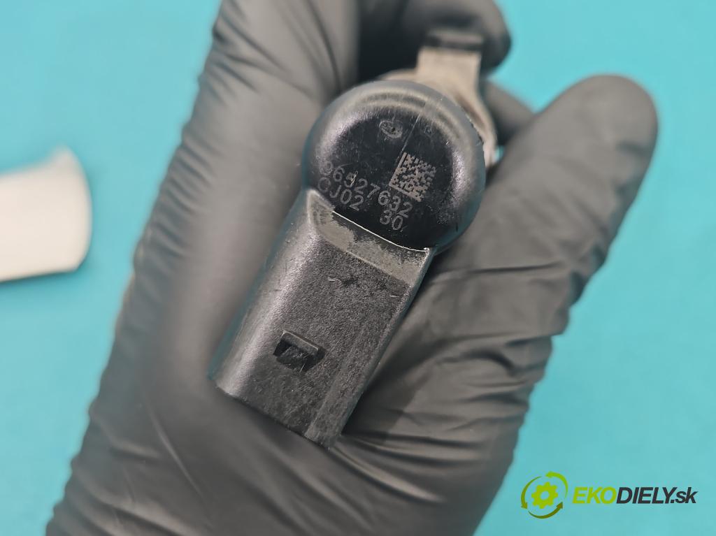 Ford Fiesta Mk7 2008-2017 1.4 TDCI 68 HP manual 50 kW 1399 cm3 5- vstrek 9663429280 (Vstrekovač paliva)