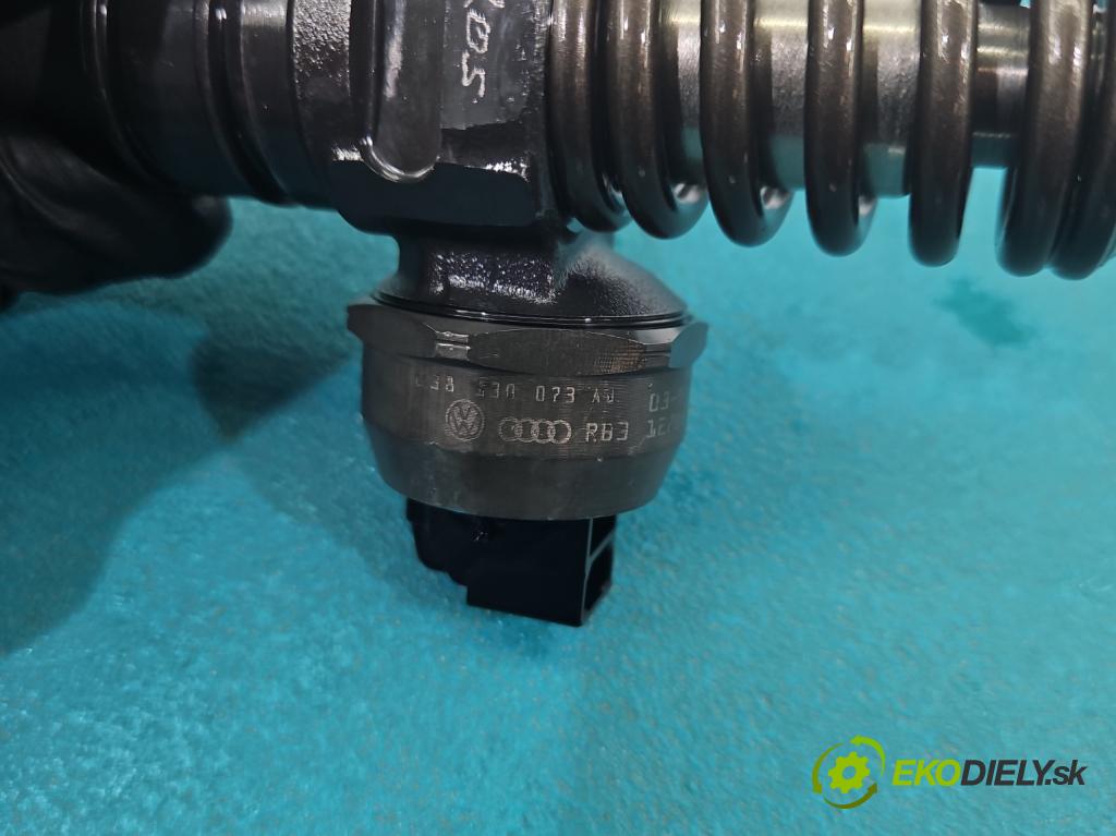 Vw Passat B5 1995-2005 1.9 tdi 101 HP manual 74 kW 1896 cm3 5- vstrekovacie čerpadlo 0414720037 (Vstrekovač paliva)