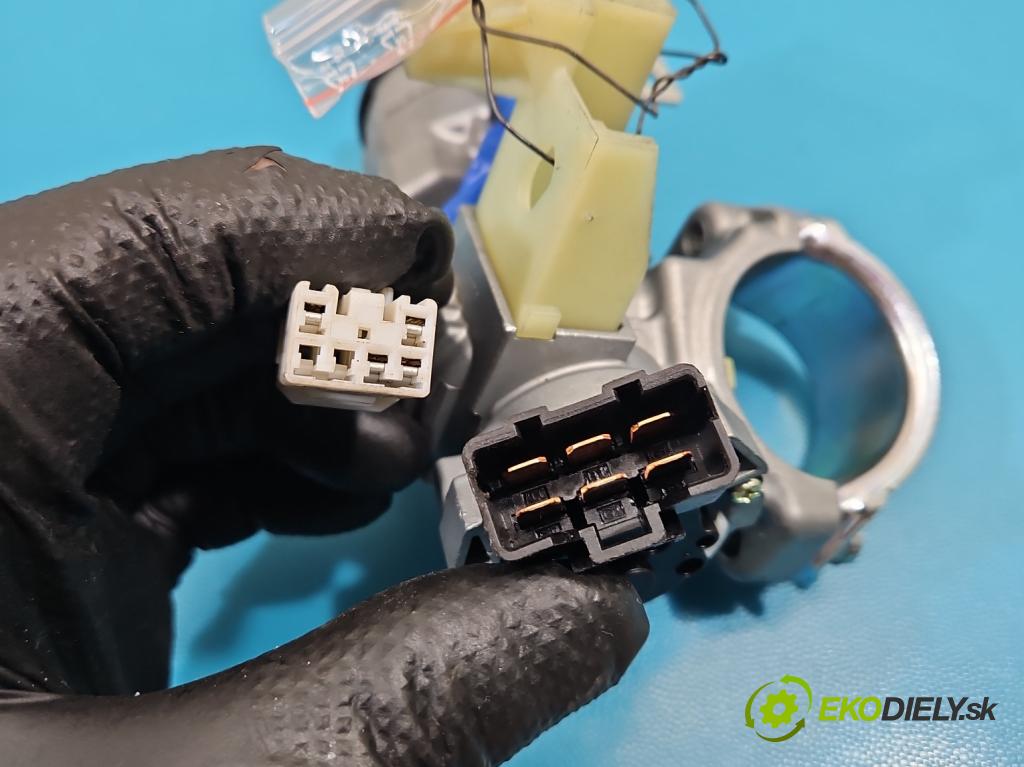 Hyundai I30 III 2016- 1.5 DPI 16V 110 HP manual 80.9 kW 1498 cm3 5- Spínačka  (Spínacia skrinka)