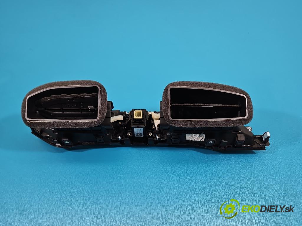 Hyundai I30 III 2016- 1.5 DPI 16V 110 HP manual 80.9 kW 1498 cm3 5- Mřížka: kúrenia stredová  (Mriežka kúrenia (fukár))